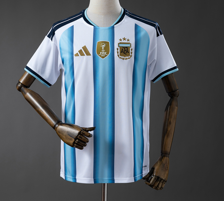 Camiseta Oficial Selección de Argentina – Adidas AFA | Edición Campeón del Mundo